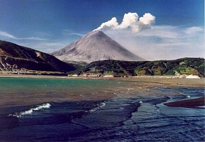 Kamchatka is the land of volcanoes!  (7 days / 6 nights)
